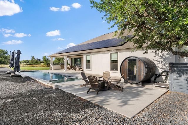 412 Oakpark DR, Spicewood, TX 78669