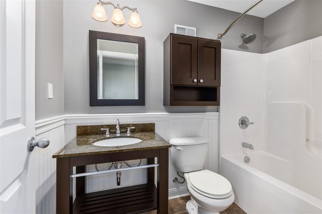 872 Sunrise Lane, Grand Rapids, MI 49534