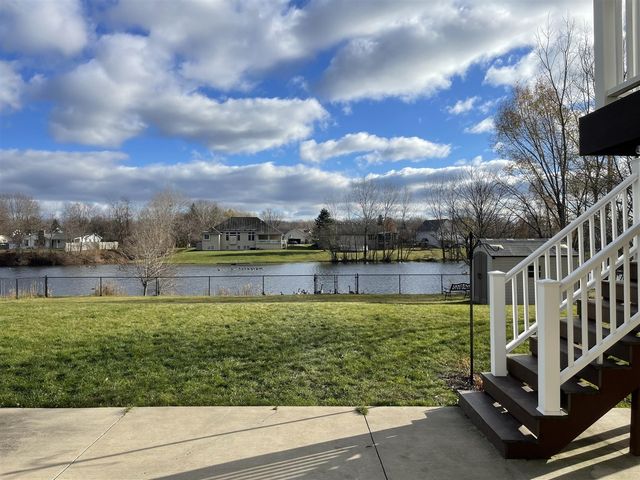 872 Sunrise Lane, Grand Rapids, MI 49534