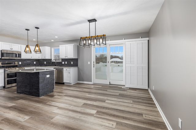 872 Sunrise Lane, Grand Rapids, MI 49534