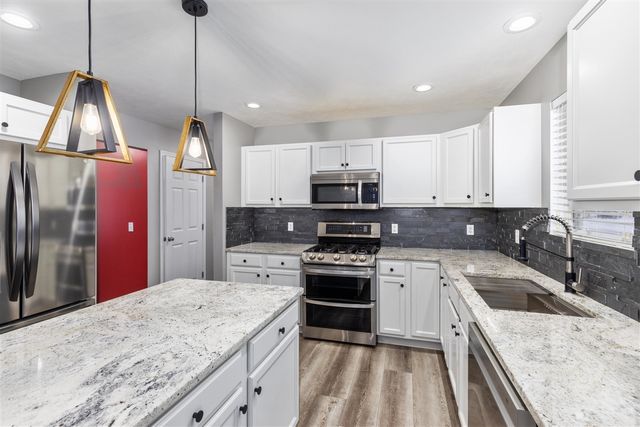 872 Sunrise Lane, Grand Rapids, MI 49534