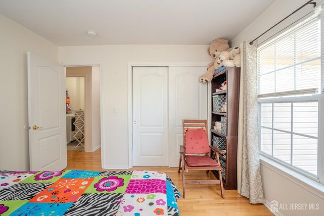22 Amy Drive, North Brunswick, NJ 08902