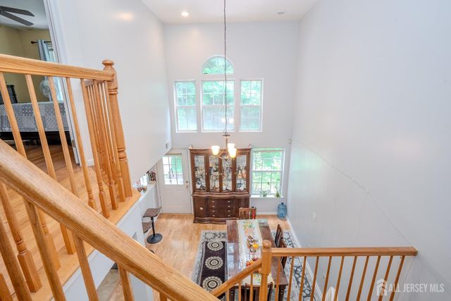 22 Amy Drive, North Brunswick, NJ 08902