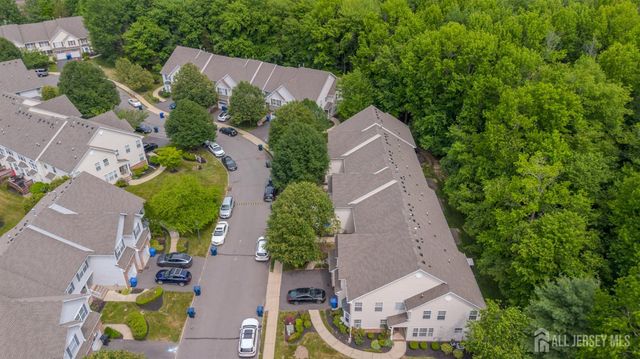 22 Amy Drive, North Brunswick, NJ 08902