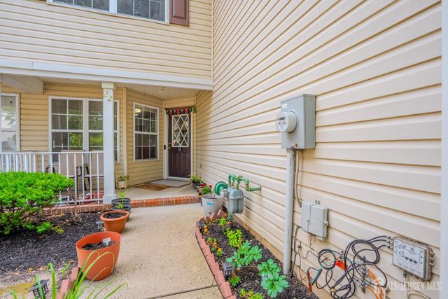 22 Amy Drive, North Brunswick, NJ 08902