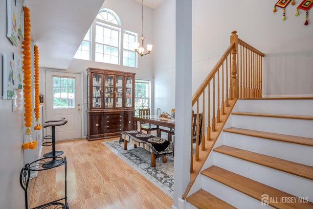 22 Amy Drive, North Brunswick, NJ 08902
