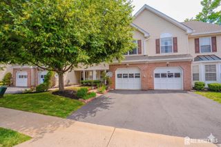 22 Amy Drive, North Brunswick, NJ 08902