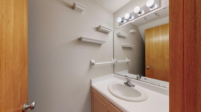 1916 Greenview Place SW, Rochester, MN 55902