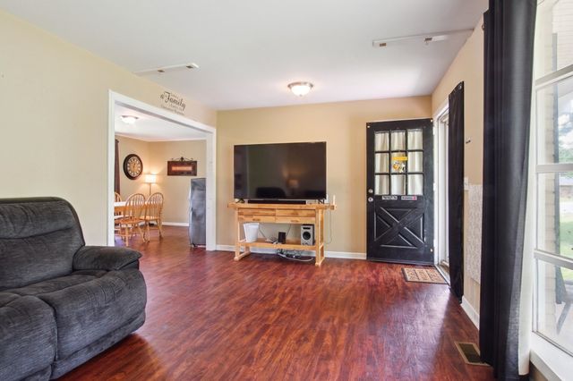 121 Teelia Dr, Old Hickory, TN 37138