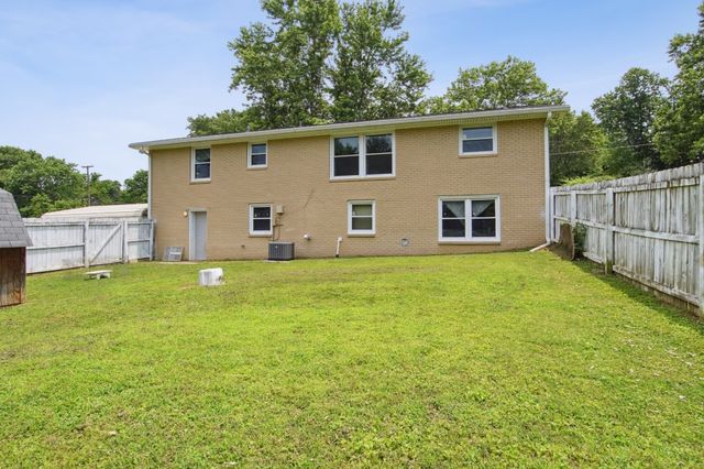 121 Teelia Dr, Old Hickory, TN 37138