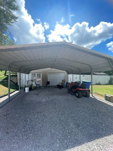 121 Teelia Dr, Old Hickory, TN 37138