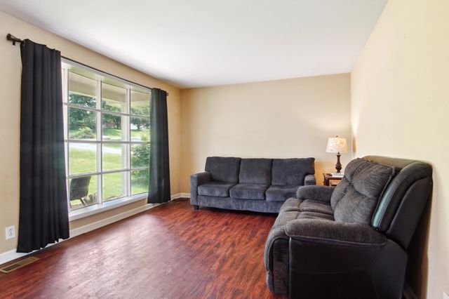 121 Teelia Dr, Old Hickory, TN 37138