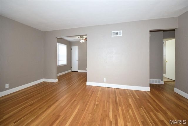 2014 Wismer Avenue, Overland, MO 63114