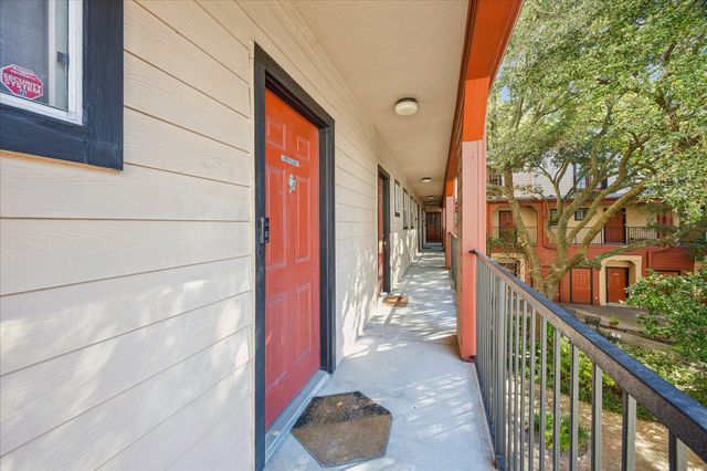 1620 Elgin Street 9, Houston, TX 77004