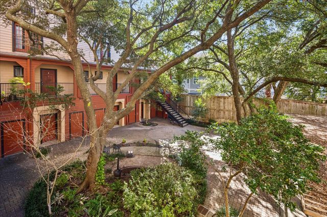 1620 Elgin Street 9, Houston, TX 77004