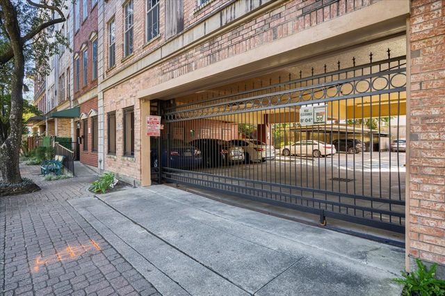 1620 Elgin Street 9, Houston, TX 77004