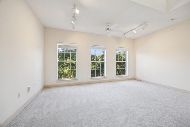 1620 Elgin Street 9, Houston, TX 77004