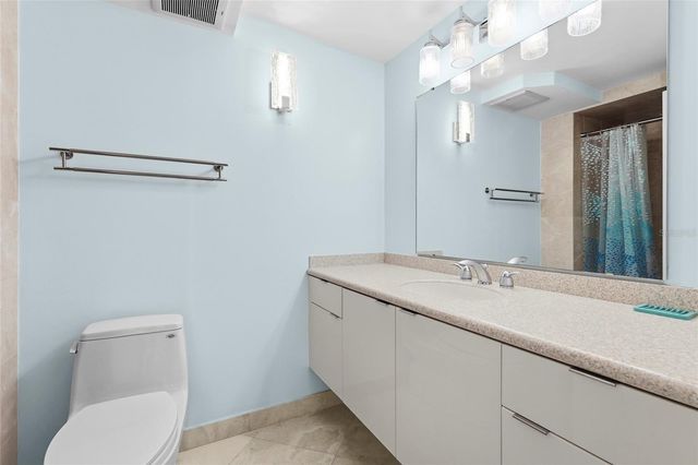 2425 GULF OF MEXICO DRIVE 8C, Longboat Key, FL 34228