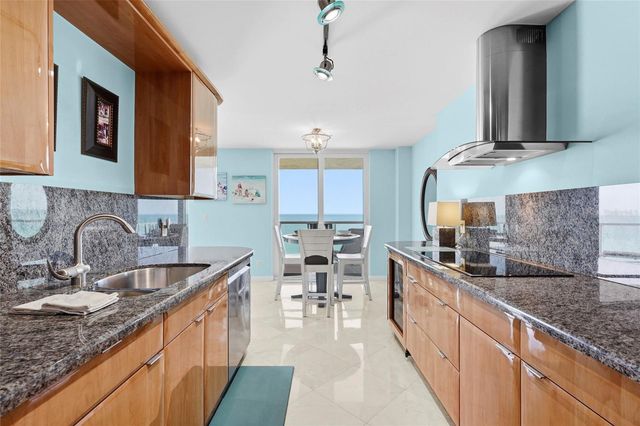 2425 GULF OF MEXICO DRIVE 8C, Longboat Key, FL 34228