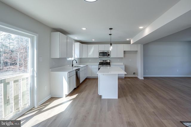 47 SEENA DR, Millville, NJ 08332