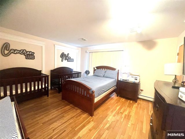 414 Lafayette Avenue, Cliffside Park, NJ 07010