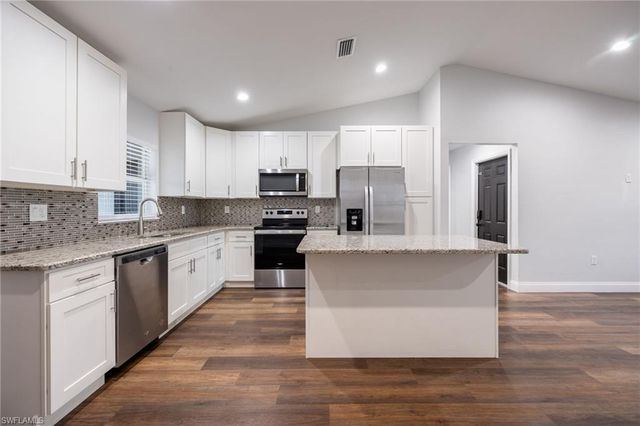 146 Plantation DR, Labelle, FL 33935