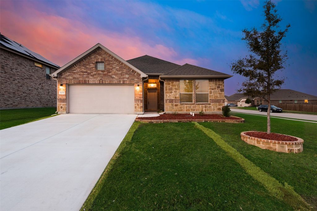 1419 Fox Hollow Road, Krum, TX 76249