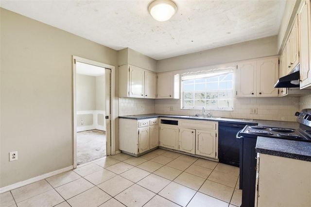 706 WESTWOOD CIRCLE, Brandon, FL 33511