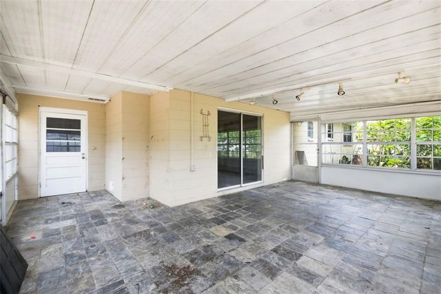 706 WESTWOOD CIRCLE, Brandon, FL 33511
