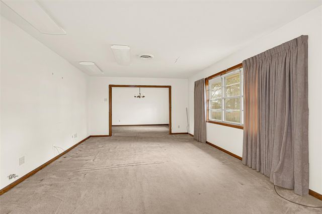 1111 Edgewood Drive, Richmond, TX 77406