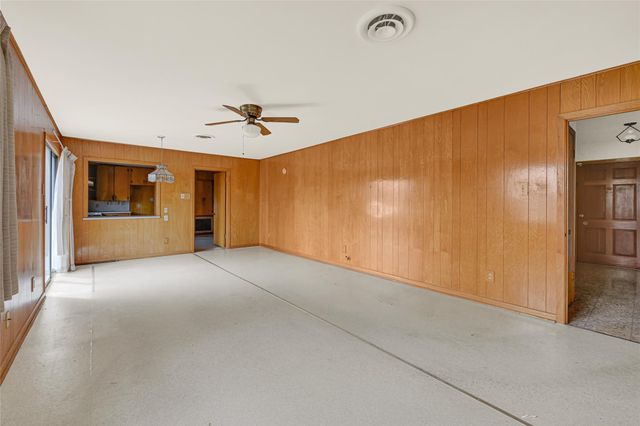 1111 Edgewood Drive, Richmond, TX 77406