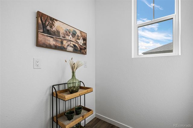 1949 S Fultondale Way, Aurora, CO 80018