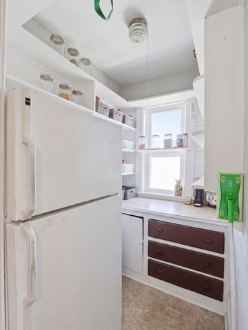 19 Irma 3, Watertown, MA 02472