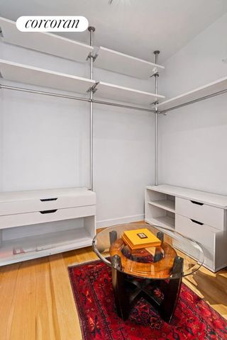 2728 Thomson Ave Unit 226, New York City, NY 11101