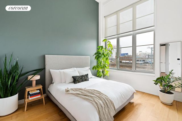 2728 Thomson Ave Unit 226, New York City, NY 11101