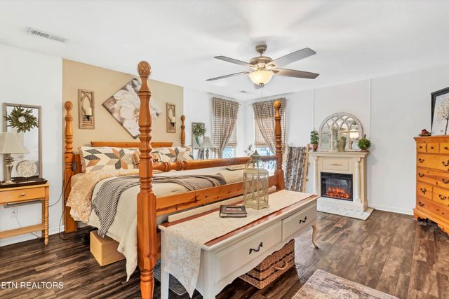1246 Lori Ellen Court, Sevierville, TN 37876