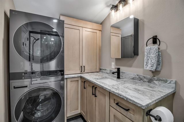 1471 SOUTHLAND ROAD, Venice, FL 34293