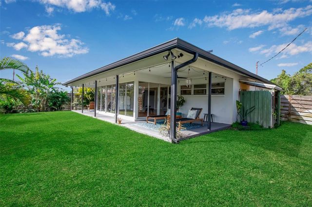 1471 SOUTHLAND ROAD, Venice, FL 34293