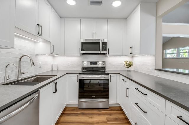 1471 SOUTHLAND ROAD, Venice, FL 34293