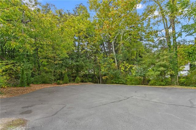 1052 Church Street, Burlington, NC 27215