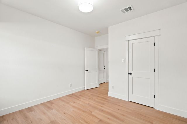 3220 25th Street, Fort Worth, TX 76106