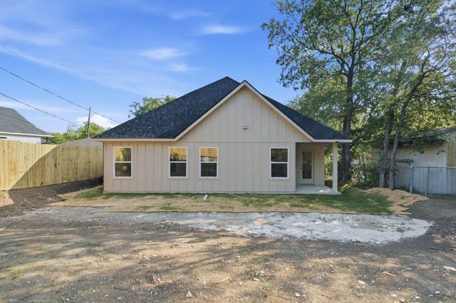 3220 25th Street, Fort Worth, TX 76106