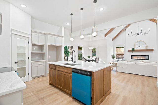 3220 25th Street, Fort Worth, TX 76106