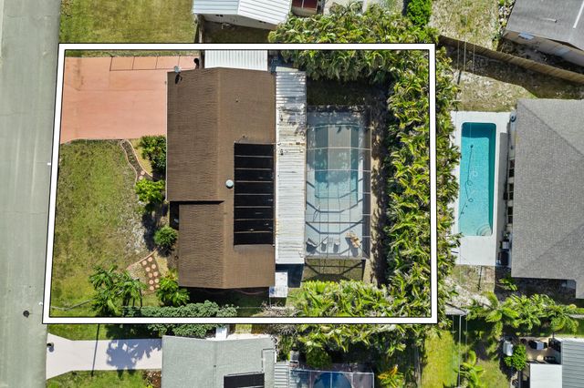 1664 NE 24th Street, Jensen Beach, FL 34957
