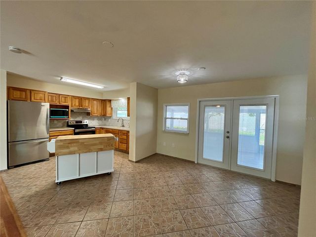 704 TORREY PINES AVENUE, Sun City Center, FL 33573