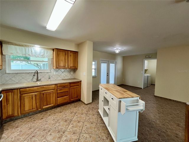 704 TORREY PINES AVENUE, Sun City Center, FL 33573