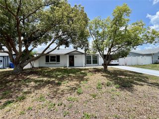 704 TORREY PINES AVENUE, Sun City Center, FL 33573