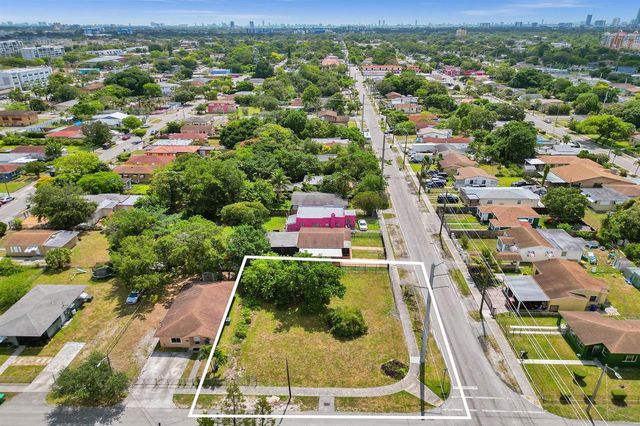 1895 NW 58th Street, Miami, FL 33142