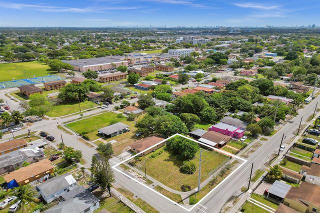 1895 NW 58th Street, Miami, FL 33142