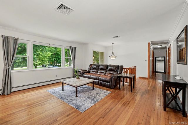 101 Dutch Street, Montrose, NY 10548
